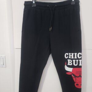 NBA Chicago Bulls sweatpants Drycleaned, joggers black small